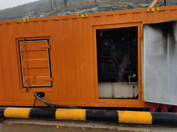 昆玉发电机出租 柴油发电机组电压低报警怎么办？