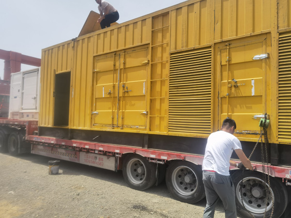 昆玉发电机出租100KW发电机需要什么规格的电缆线？