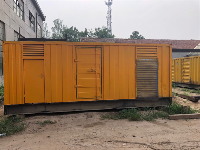 昆玉柴油发电机如何判断新机油是否已经完全充满机油滤清器？