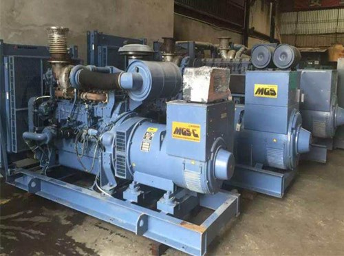 昆玉柴油发电机如何测试电流大小？