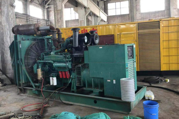 昆玉发电机组的空气滤清器应该如何保养？