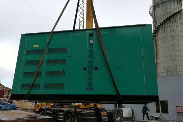 昆玉柴油发电机组的保养周期？