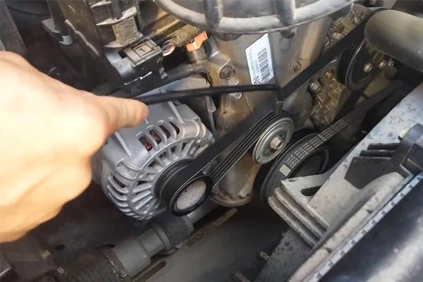 昆玉转速传感器的工作原理是什么？