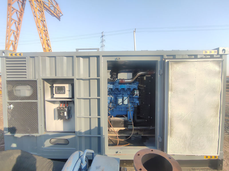 昆玉柴油发电机组的机油多久更换一次比较合适？